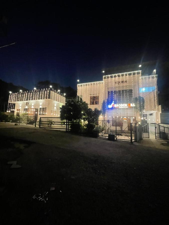Peacock Hill Homestay بوبال المظهر الخارجي الصورة