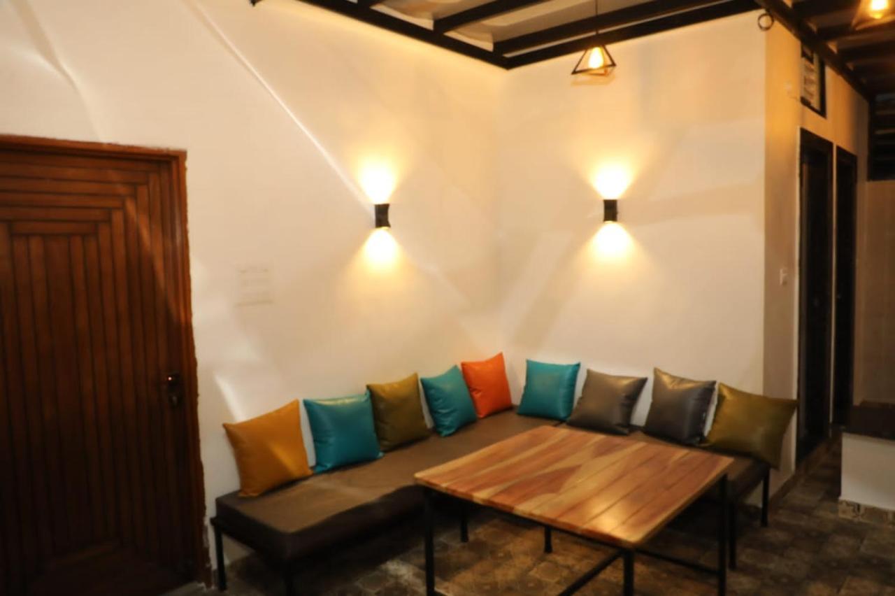 Peacock Hill Homestay بوبال المظهر الخارجي الصورة